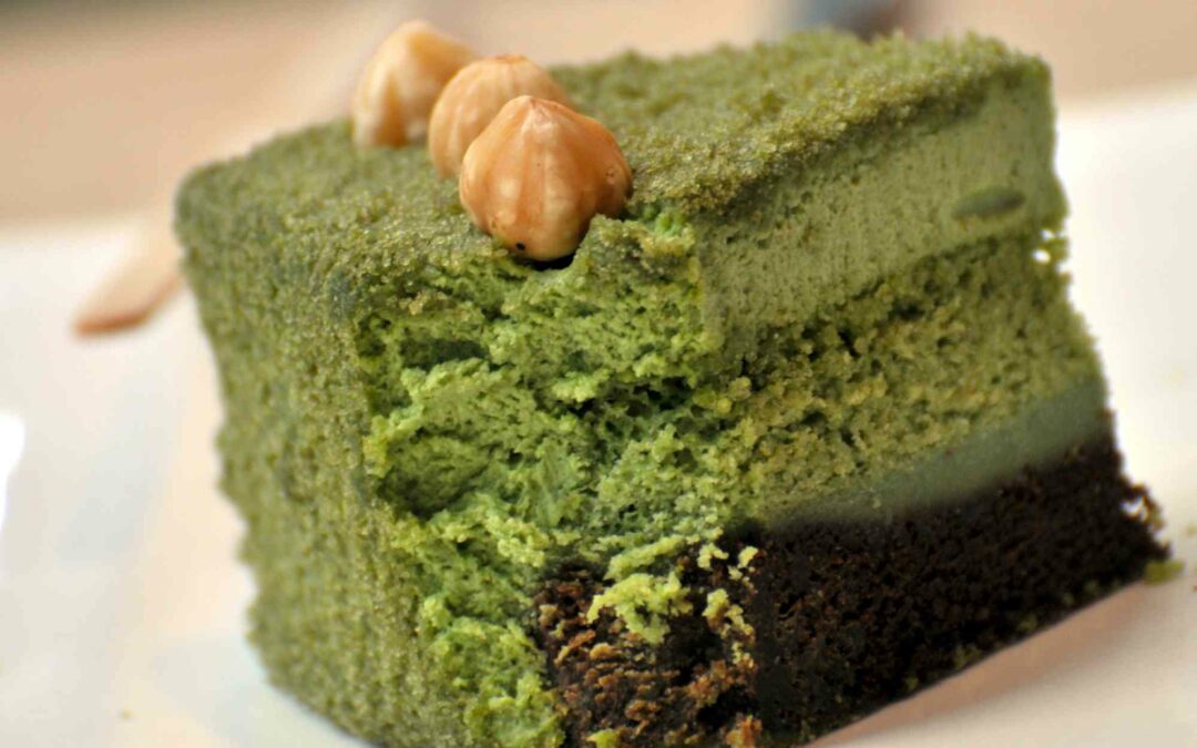 Gâteau de voyage au thé vert Matcha et griottes amarena